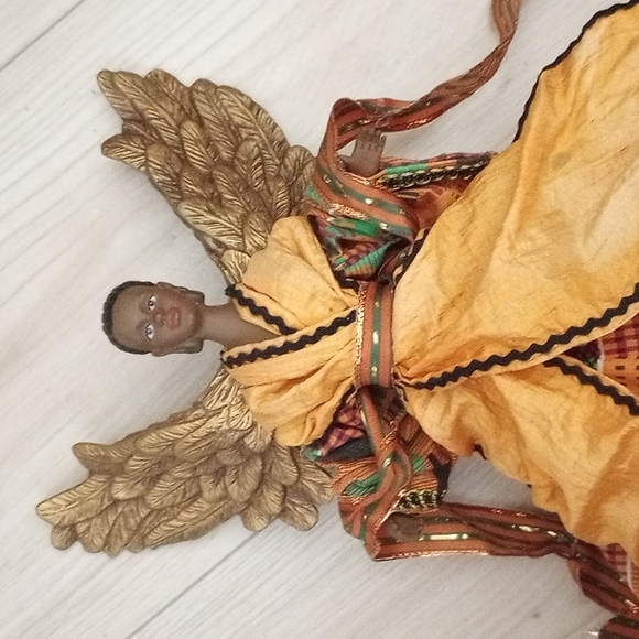 African American Angel Tree Top. - Picture 2 of 7